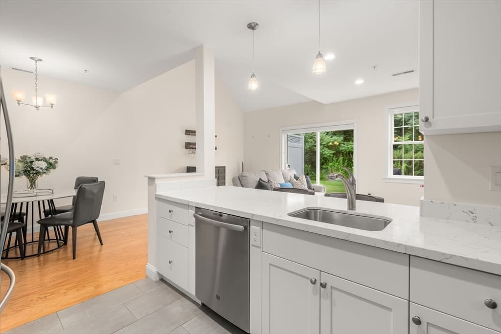 70 Endicott St # 1105, Norwood MA 02062 photo 6