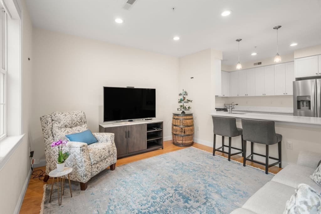 70 Endicott St # 1105, Norwood MA 02062 photo 11
