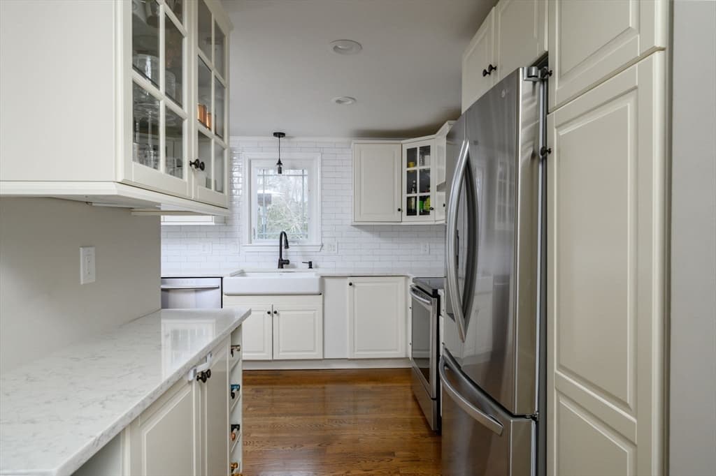 26 French St, Hingham MA 02043 photo 6