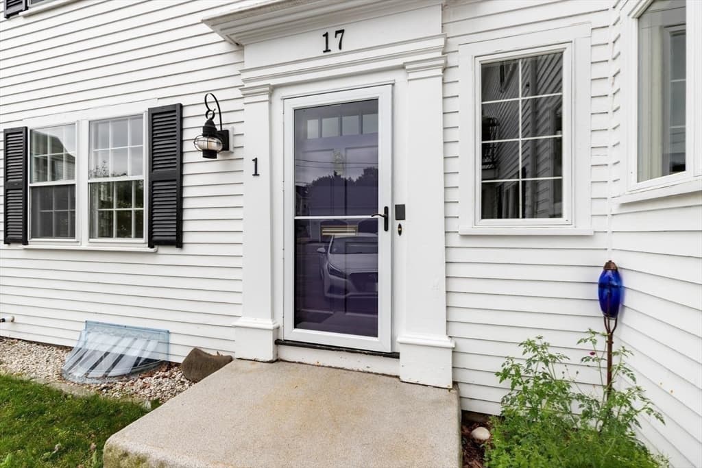 17 Highland Street # 1, Rockport MA 01966
