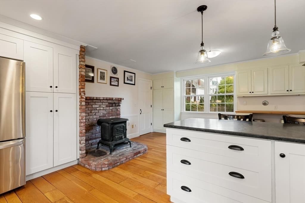 17 Highland Street # 1, Rockport MA 01966 photo 9