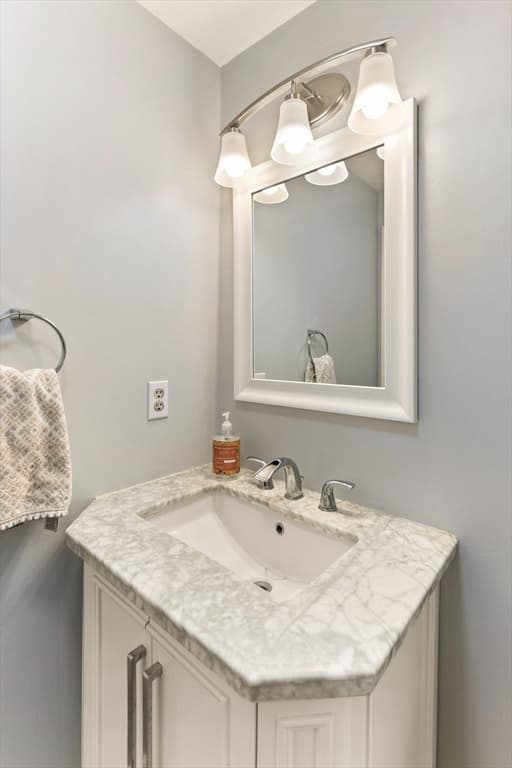 8 Spruce Tree Ln # 28, Norton MA 02766 photo 11
