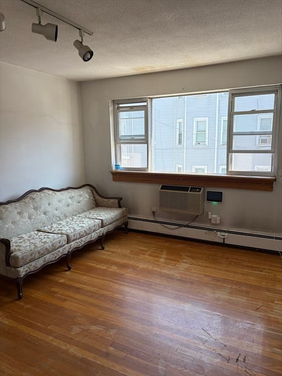1 Melbourne Street # 6, Boston MA 02124 photo 2