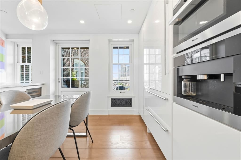 41 Mt Vernon Street # 5, Boston MA 02108 photo 8