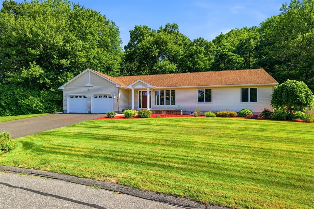 142 Oak Knoll Cir, Ludlow MA 01056 photo 41
