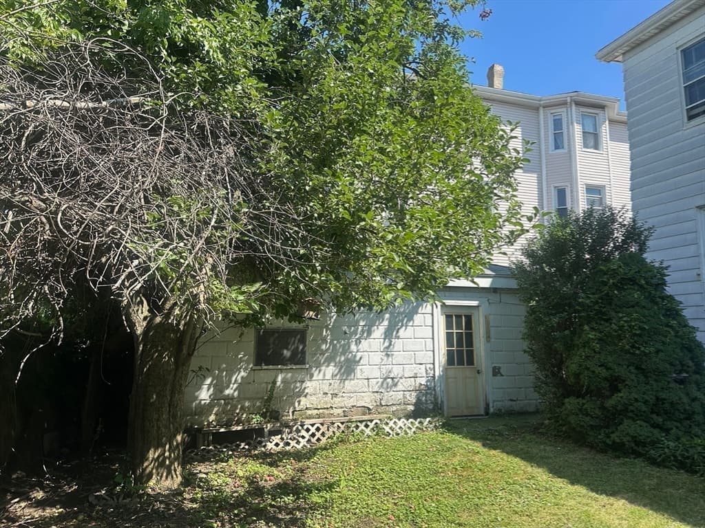 136 Main St, Everett MA 02149 photo 22