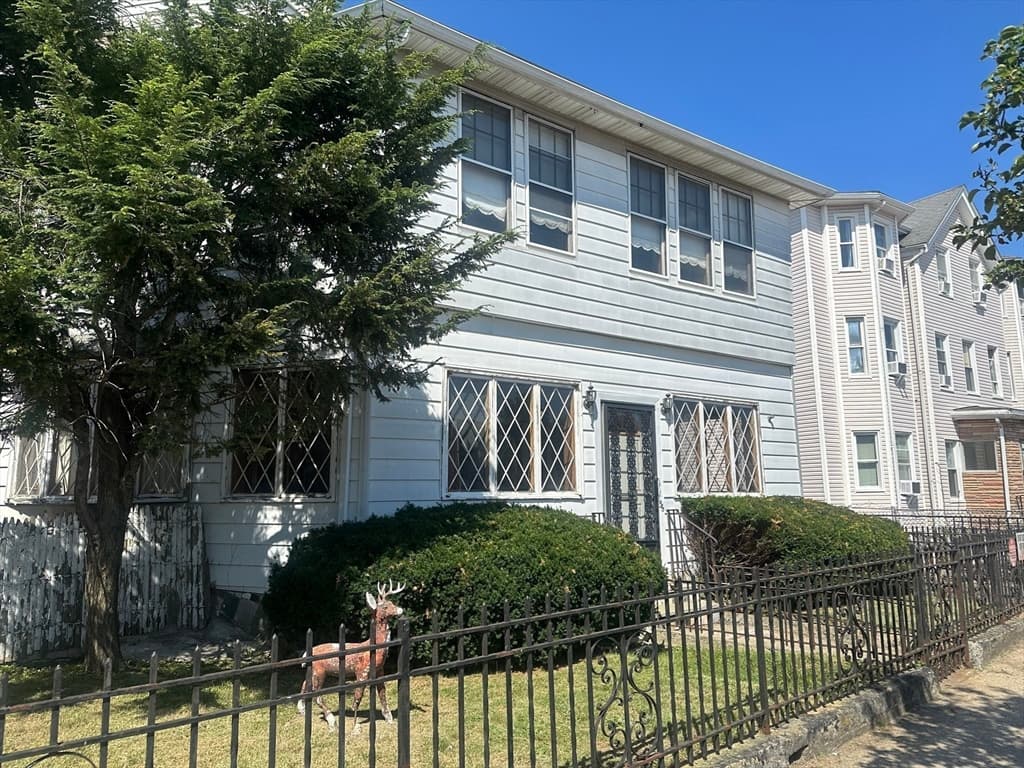 136 Main St, Everett MA 02149 photo 4