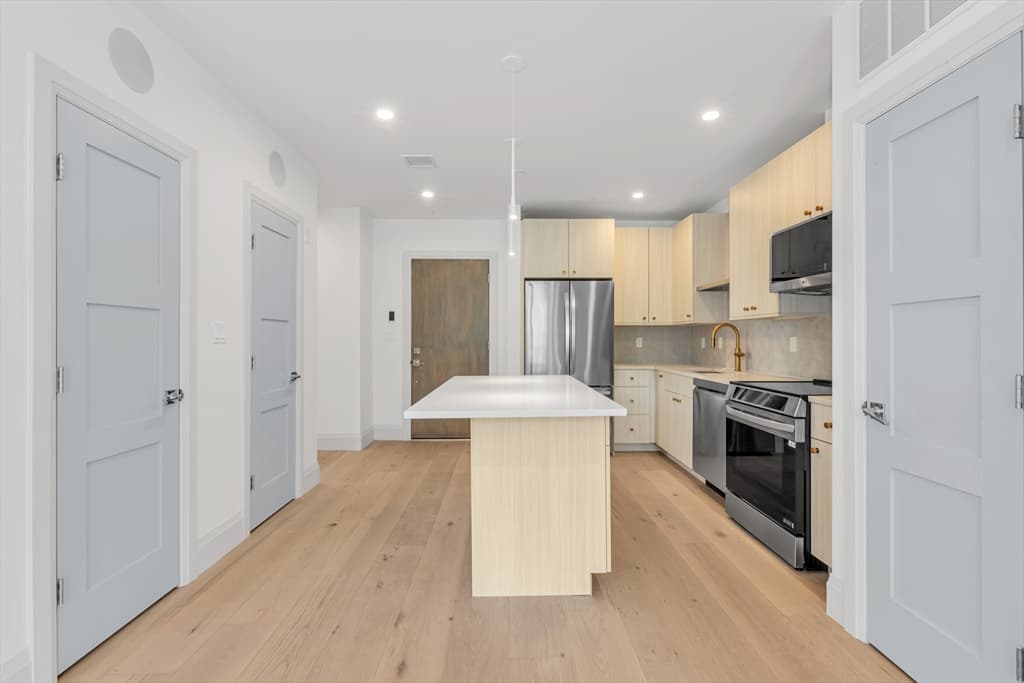 34 Oak Street # 101, Boston MA 02136 photo 3