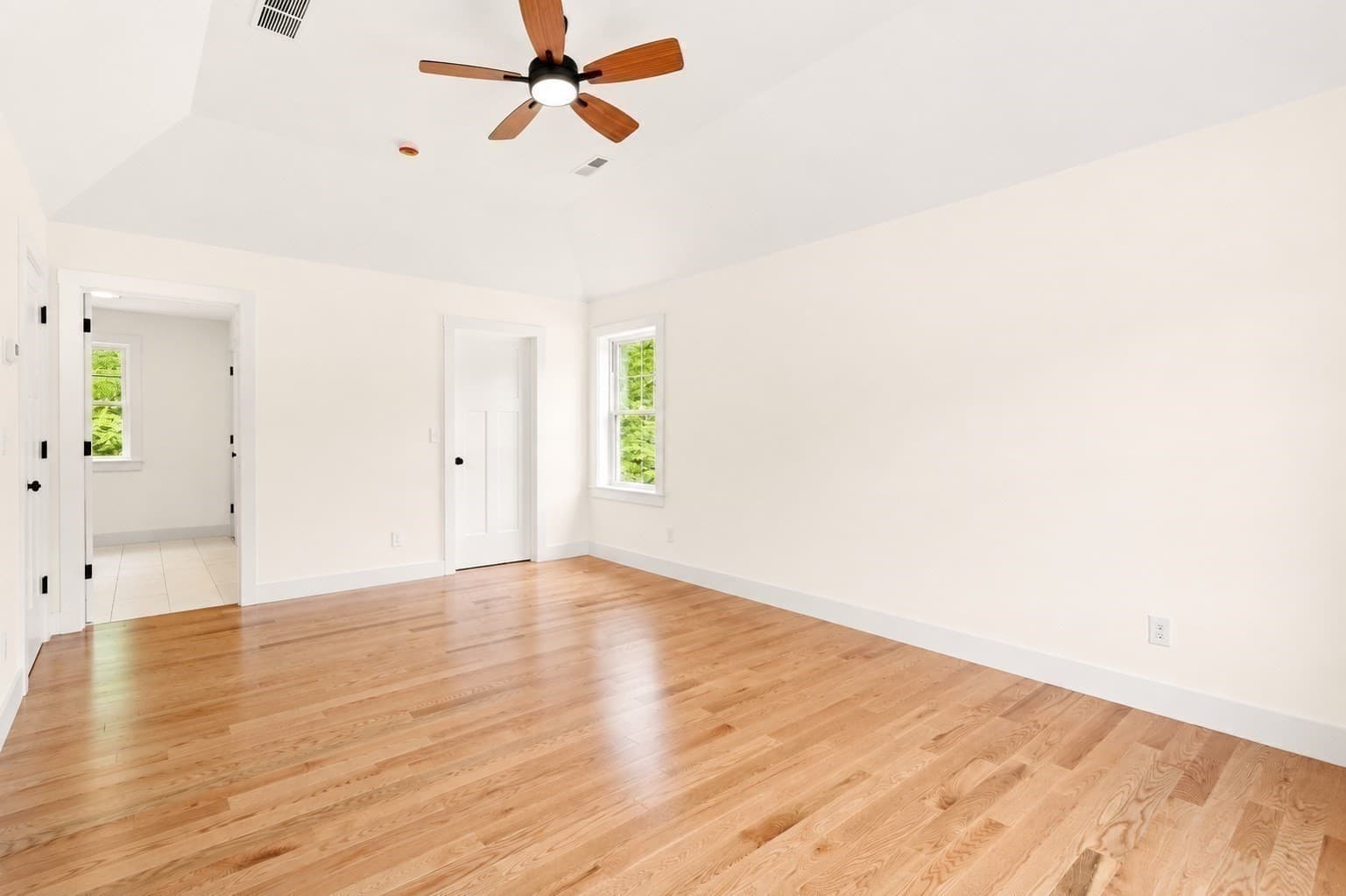 Single Family Residence at 15 Unkety Brook Way, Dunstable MA 01827, photo 19 of 25
