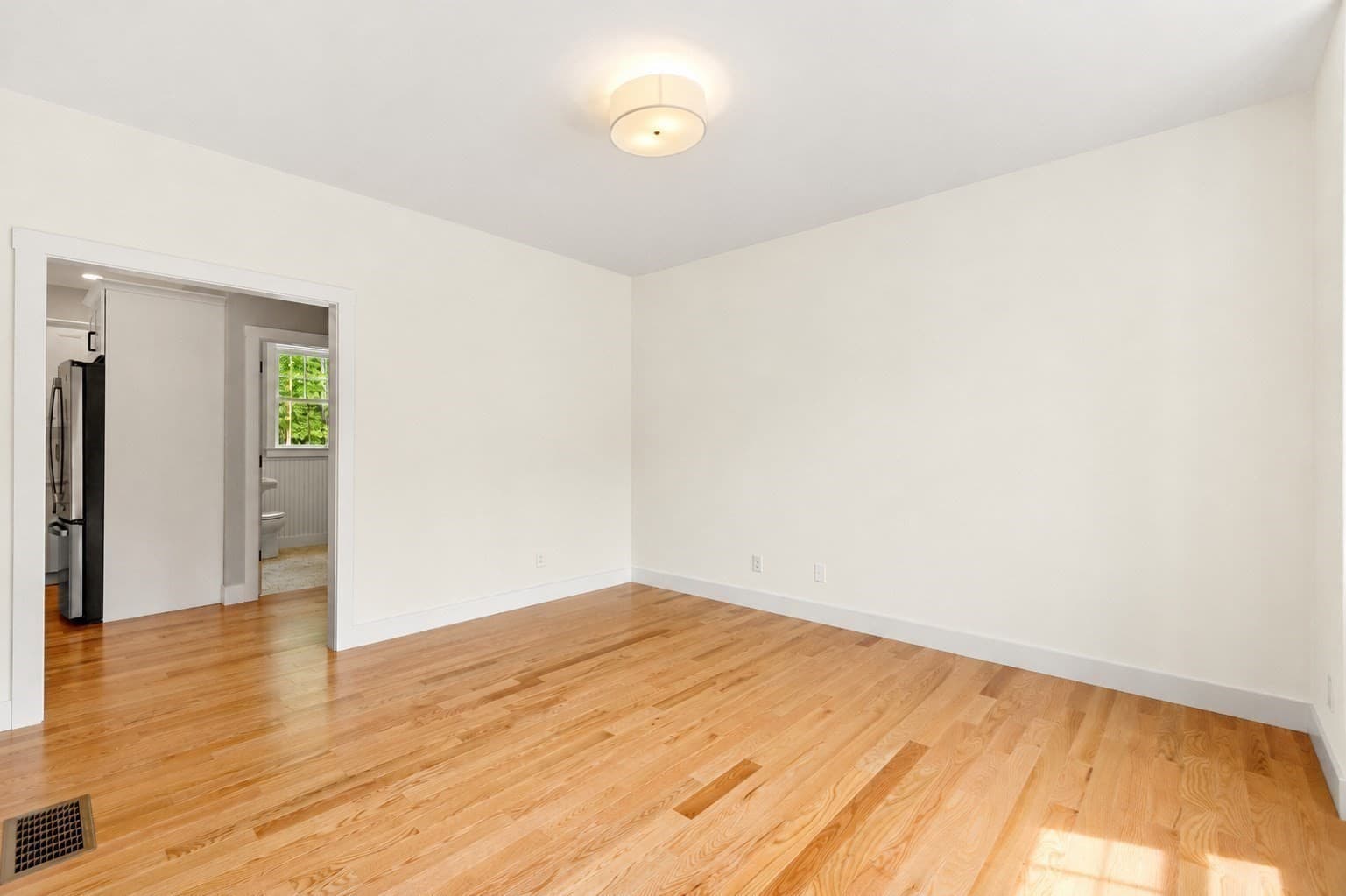 Single Family Residence at 15 Unkety Brook Way, Dunstable MA 01827, photo 4 of 25