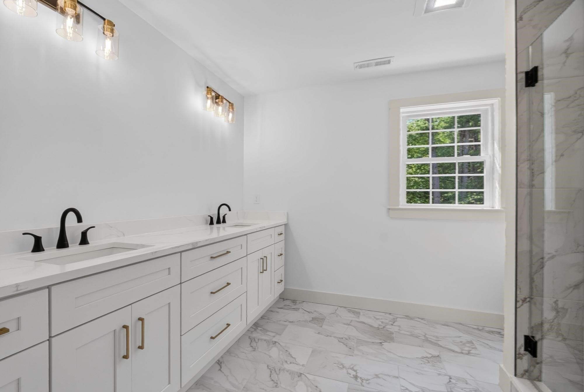 Single Family Residence at 19 Unkety Brook Way, Dunstable MA 01827, photo 32 of 39
