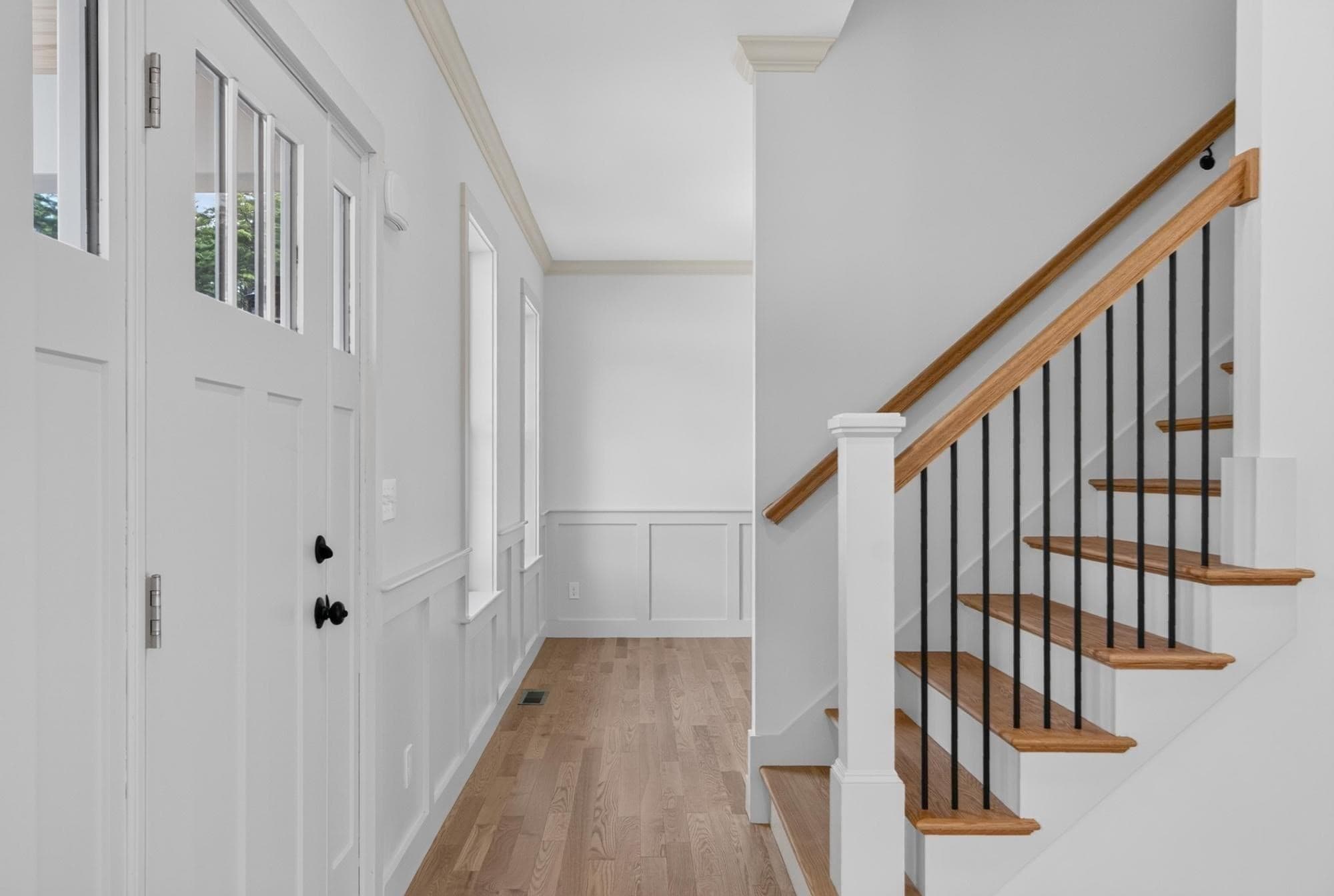 Single Family Residence at 19 Unkety Brook Way, Dunstable MA 01827, photo 10 of 39
