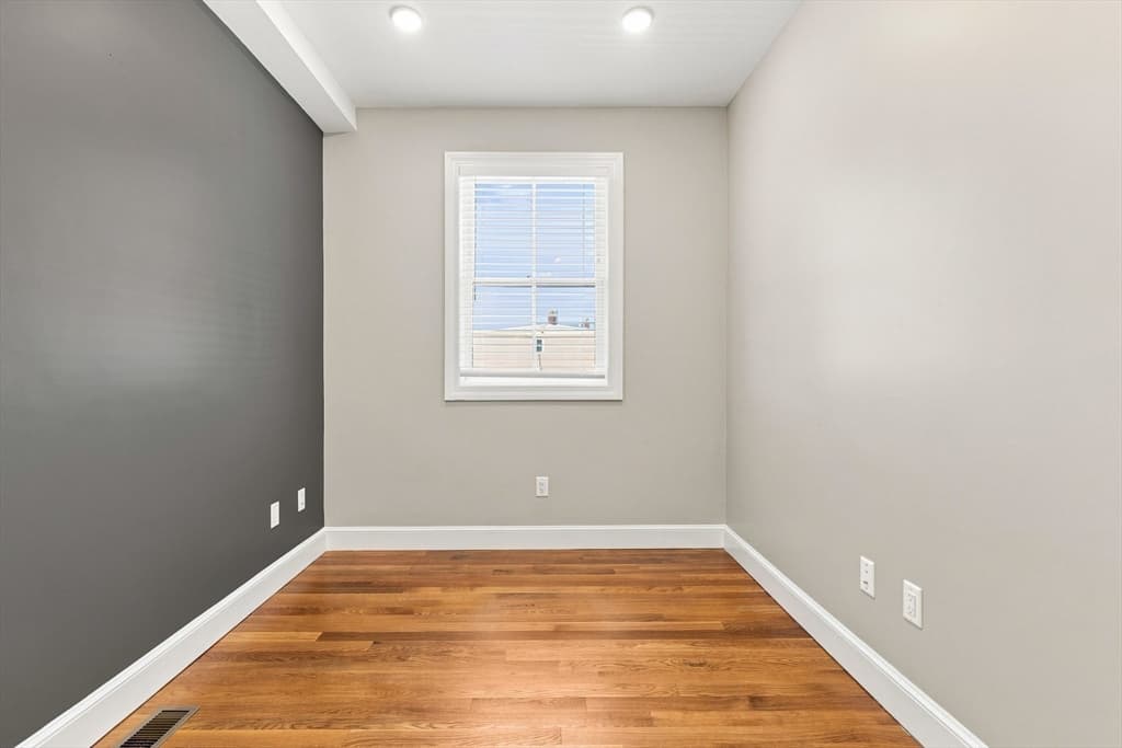 89 Prescott St # B, Boston MA 02128 photo 12
