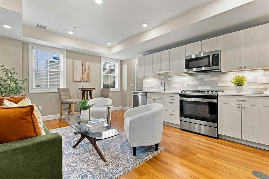 89 Prescott St # B, Boston MA 02128 photo 3