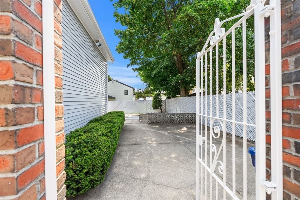 11 Newman St, Revere MA 02151 photo 31