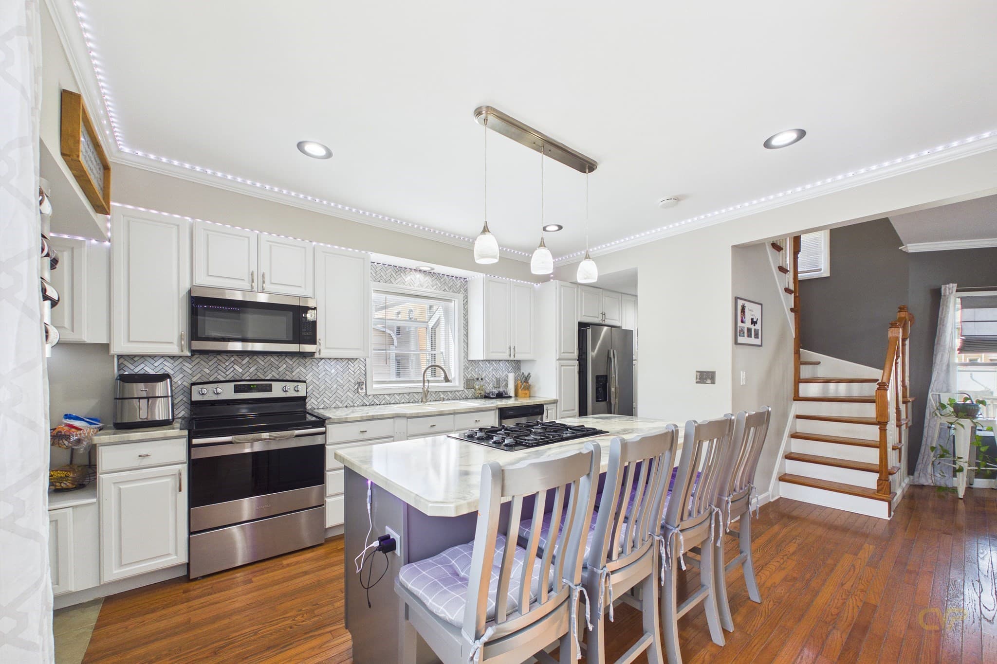 Single Family Residence at 206 Austin St, New Bedford MA 02740, photo 13 of 33