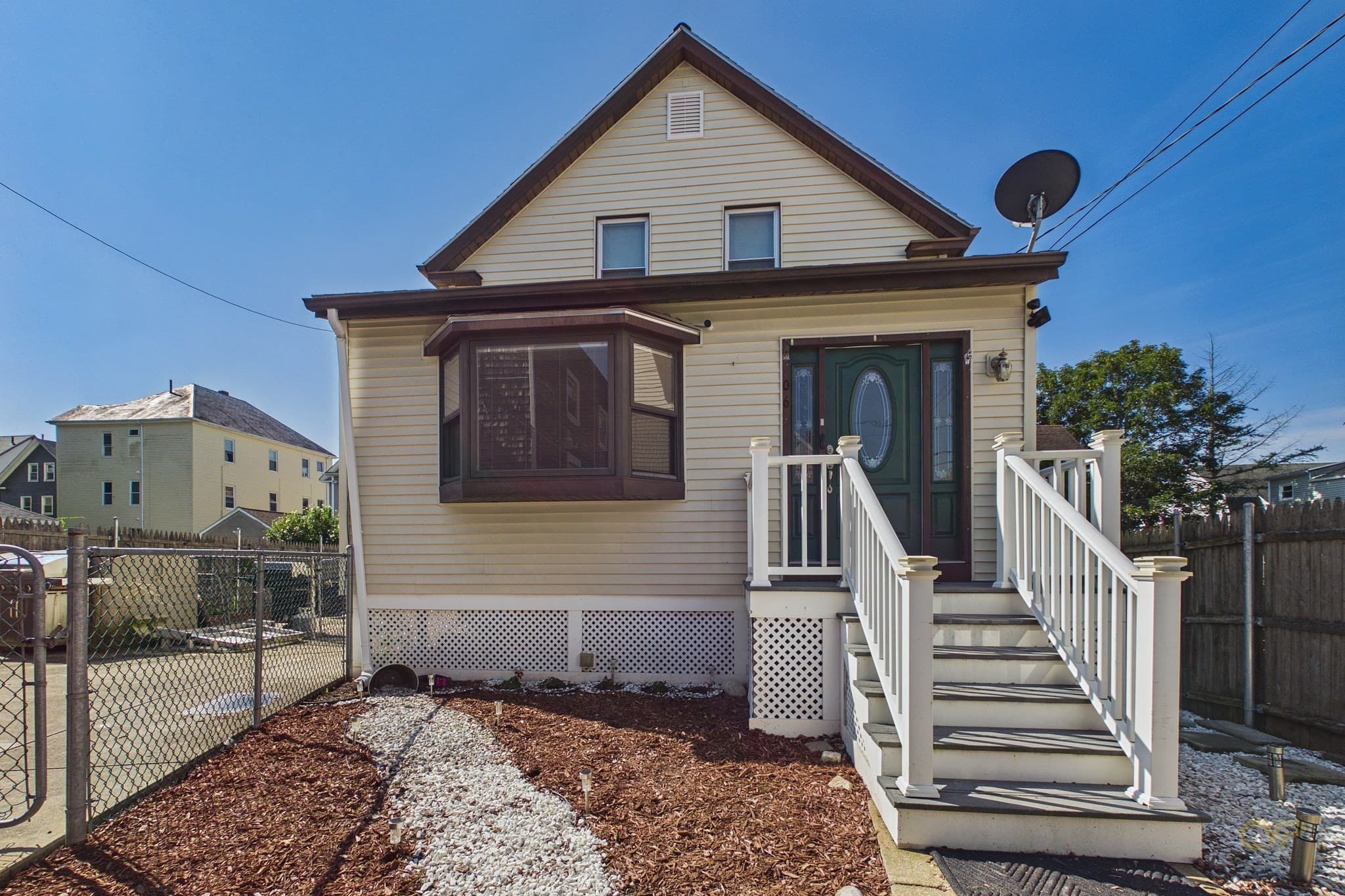 206 Austin St, New Bedford MA 02740