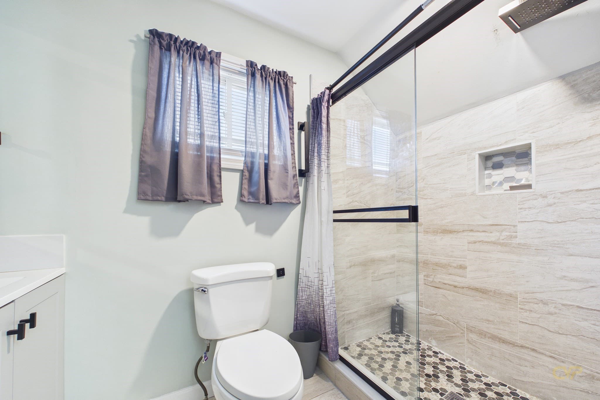 Single Family Residence at 206 Austin St, New Bedford MA 02740, photo 20 of 33
