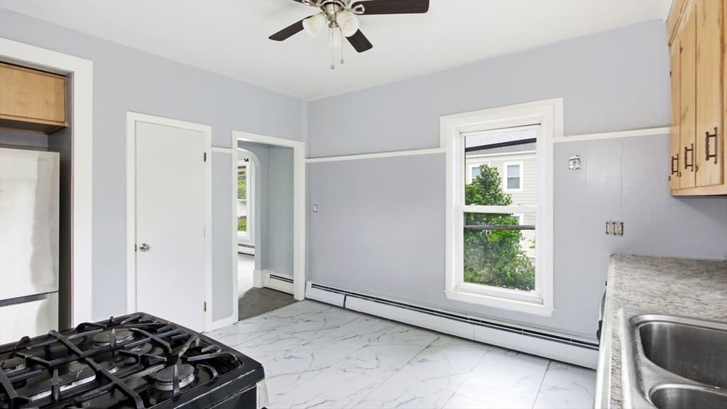 480 E Merrimack St, Lowell MA 01852 photo 23