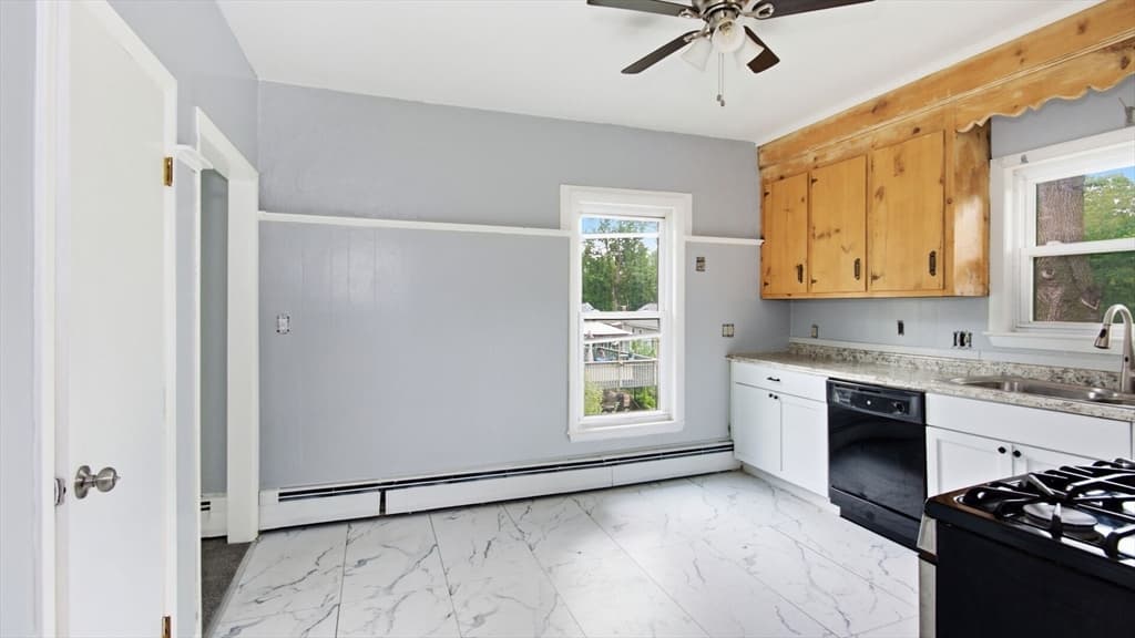 480 E Merrimack St, Lowell MA 01852 photo 22
