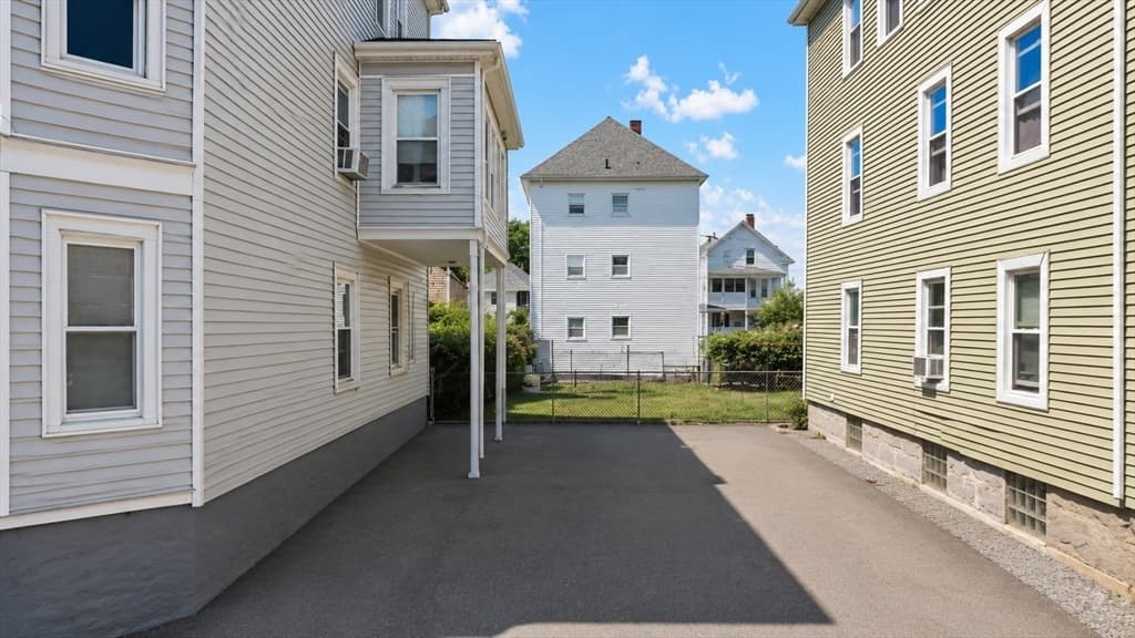85 Jouvette St, New Bedford MA 02744 photo 2