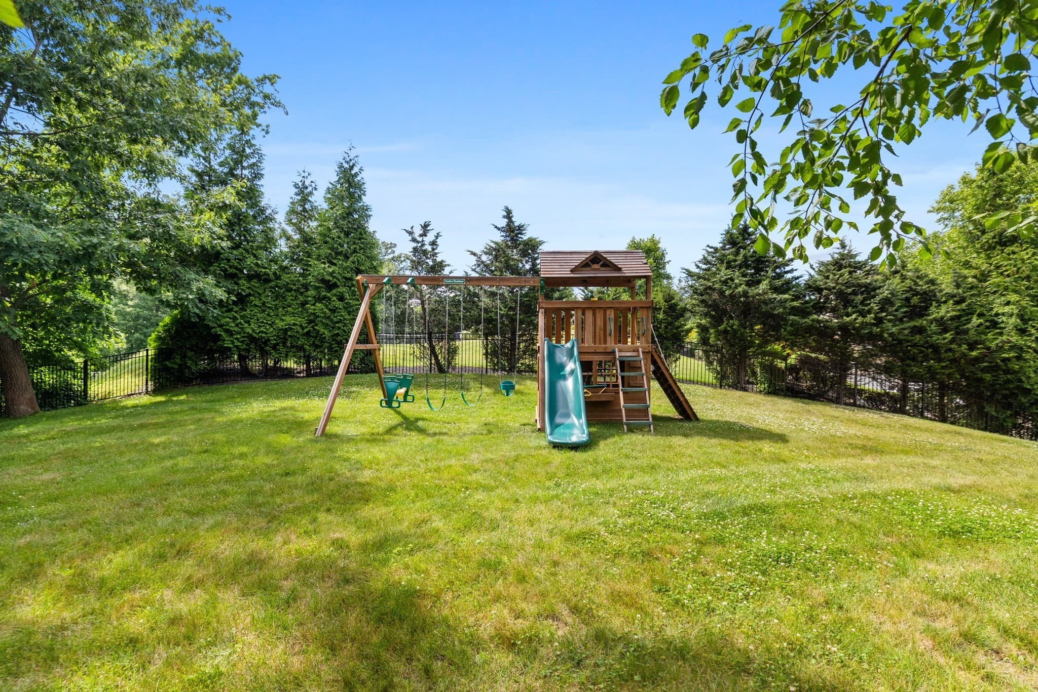 Single Family Residence at 2 Norma Way, Middleton MA 01949, Middleton, photo 22 of 23