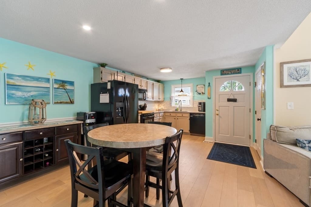 Condominium at 77 Merrimack Meadows Ln # 77, Tewksbury MA 01876, Tewksbury, photo 12 of 42