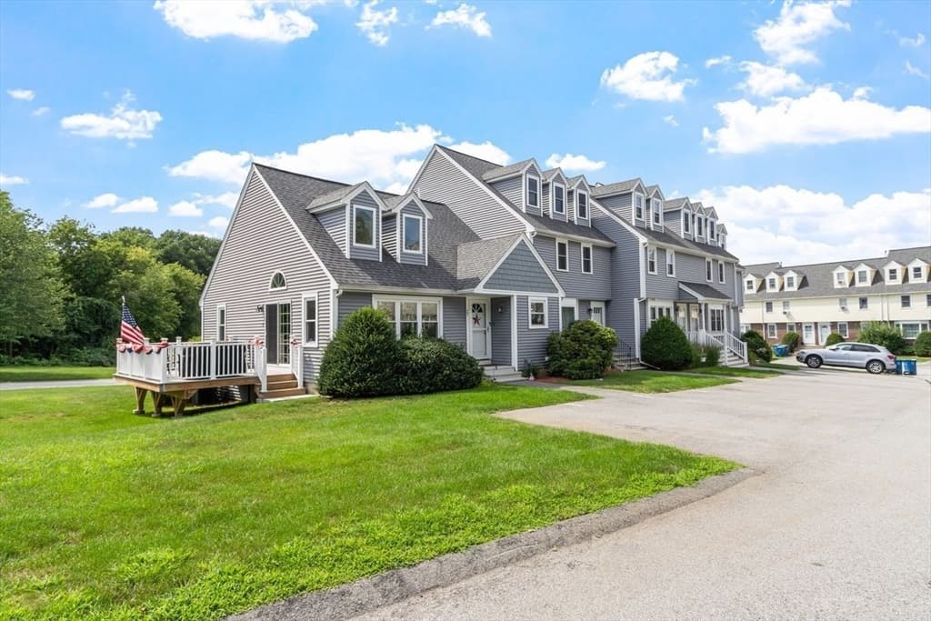 Condominium at 77 Merrimack Meadows Ln # 77, Tewksbury MA 01876, Tewksbury, photo 3 of 42