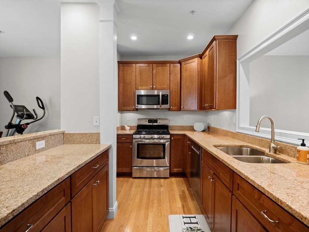 262 Winn Street # B, Burlington MA 01803 photo 12