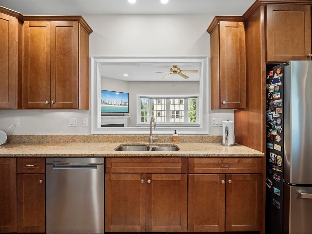 262 Winn Street # B, Burlington MA 01803 photo 10