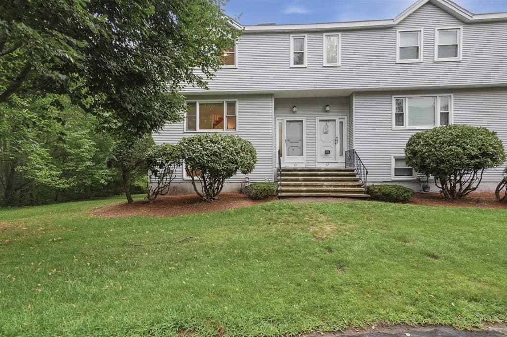 43 Villa Roma Drive # 43, Tewksbury MA 01876