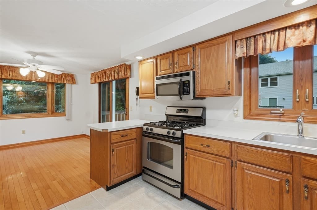 43 Villa Roma Drive # 43, Tewksbury MA 01876 photo 5