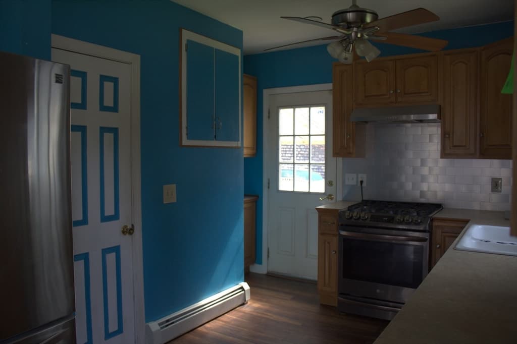 28 Crane Street, Swansea MA 02777 photo 4