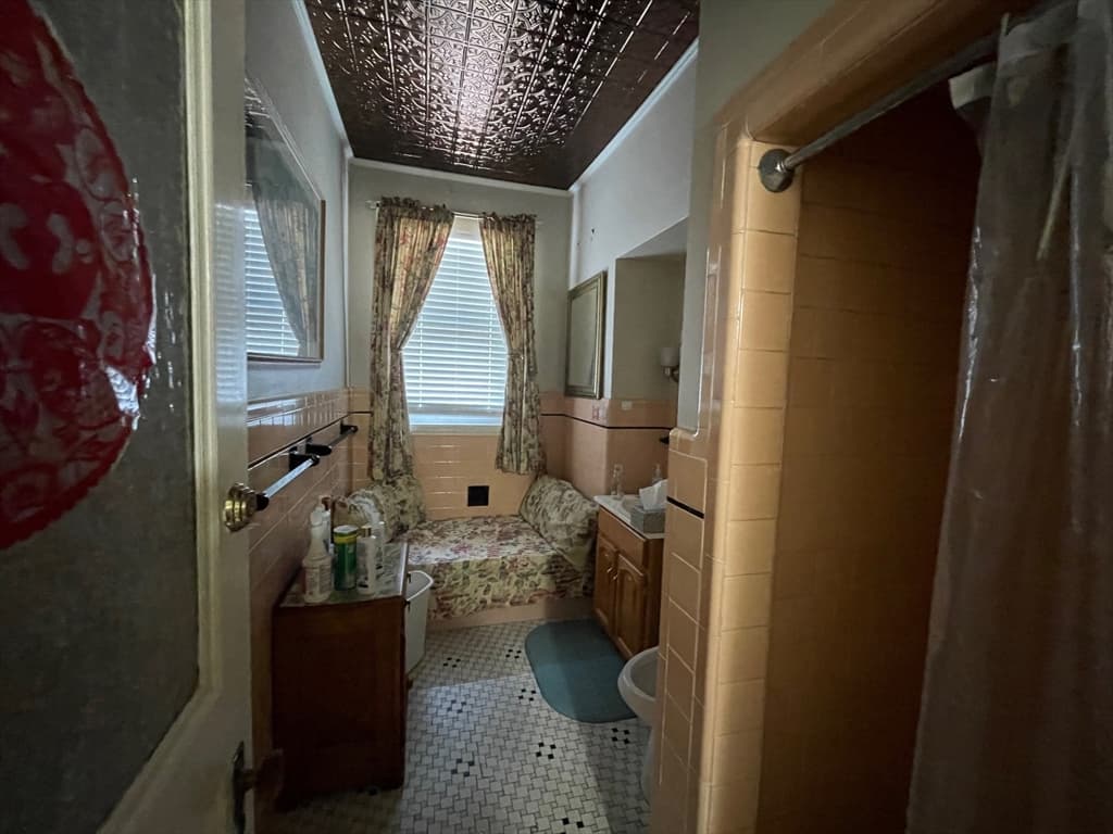 328 Highland St, Worcester MA 01608 photo 19