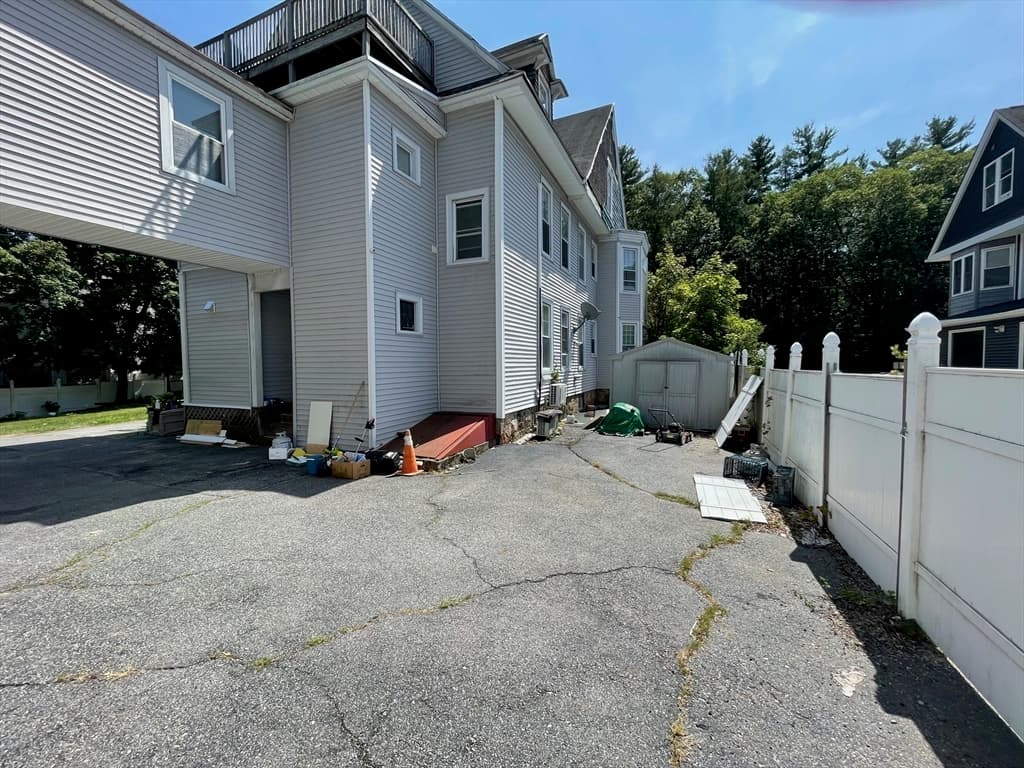 328 Highland St, Worcester MA 01608 photo 21