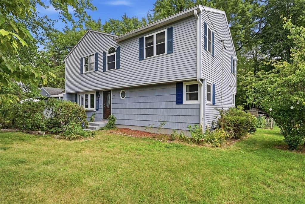160 East St, South Hadley MA 01075
