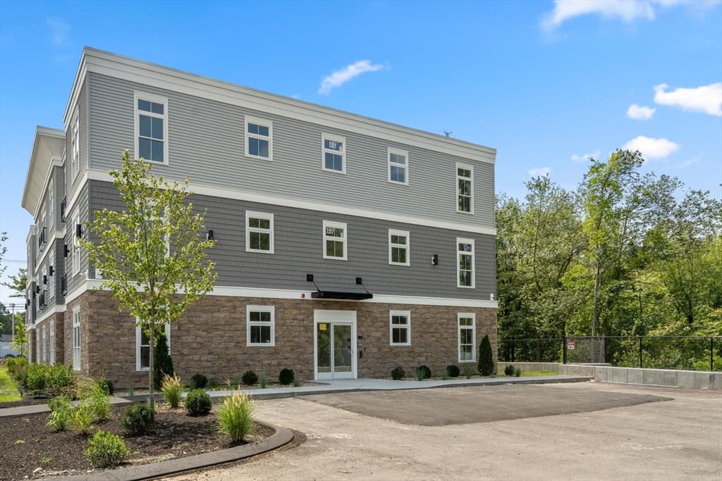 7 Cross St # U102, Wilmington MA 01887 photo 17