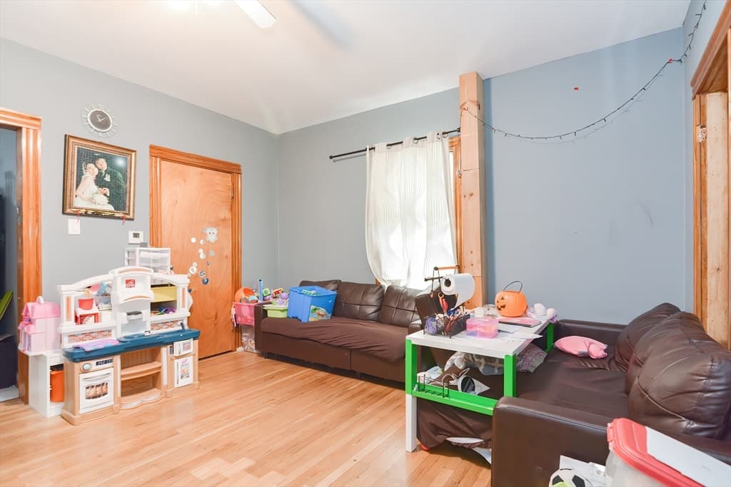 27 Houghton St, Boston MA 02122 photo 2