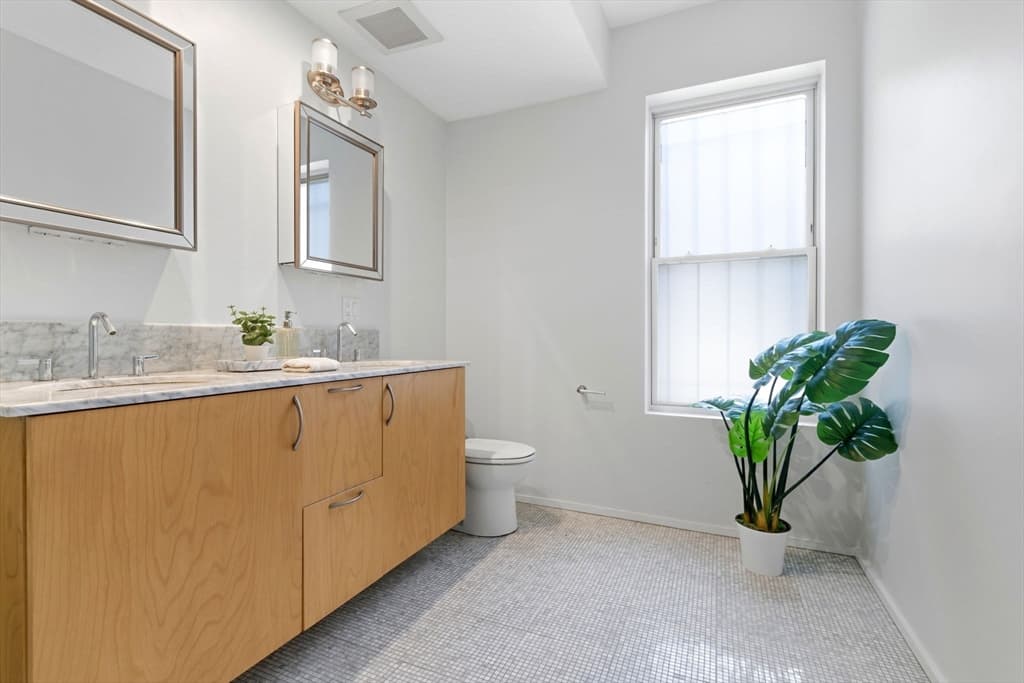 1692 Washington # 2, Boston MA 02118 photo 19