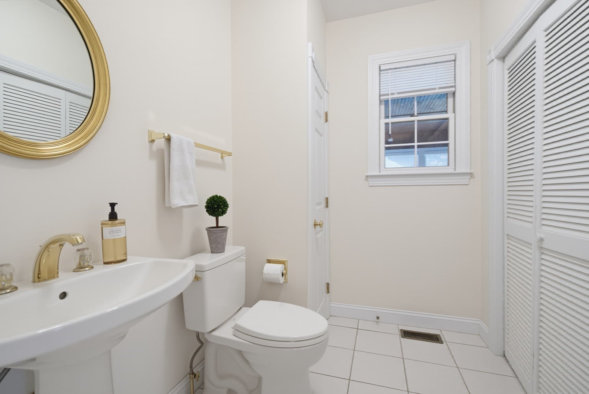 Single Family Residence at 27 Great Pond Dr, Boxford MA 01921, Boxford, photo 23 of 40