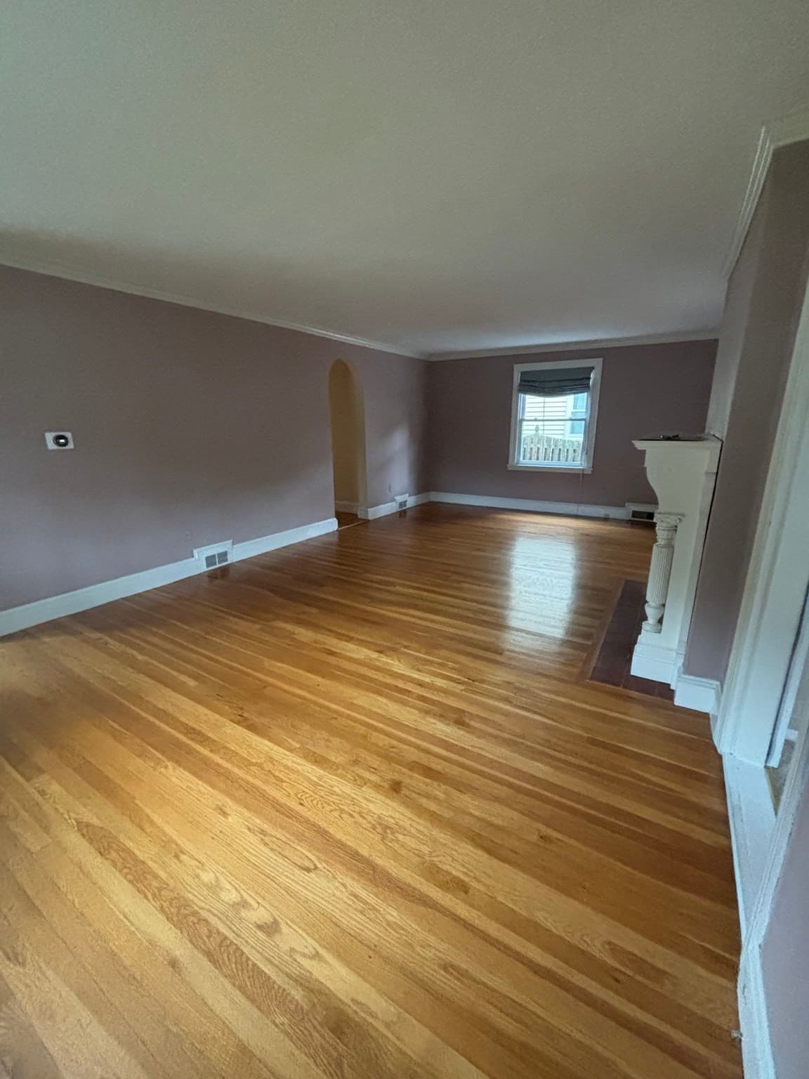 Single Family Residence at 137 Appleton St, Springfield MA 01108, Springfield, photo 12 of 35
