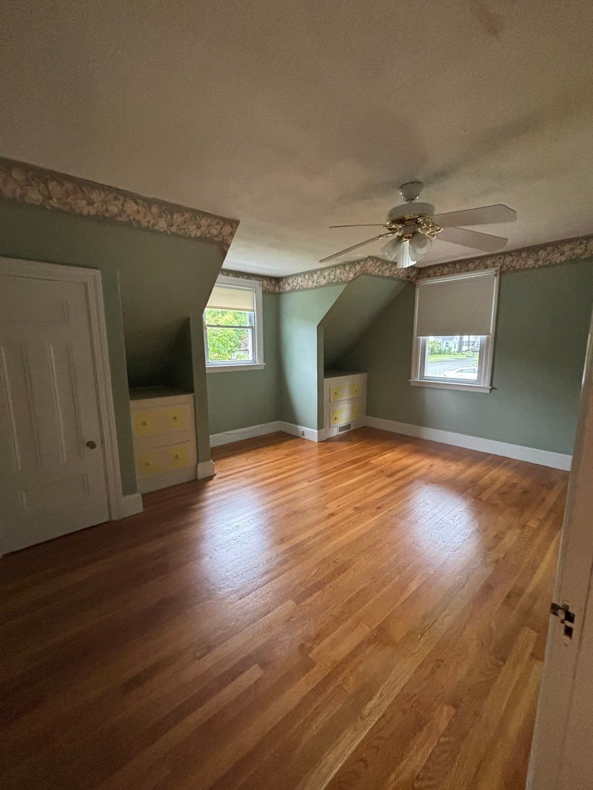 Single Family Residence at 137 Appleton St, Springfield MA 01108, Springfield, photo 20 of 35