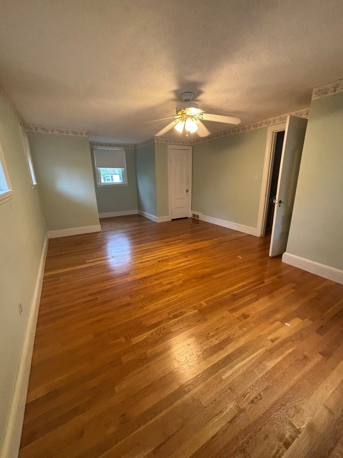 Single Family Residence at 137 Appleton St, Springfield MA 01108, Springfield, photo 18 of 35