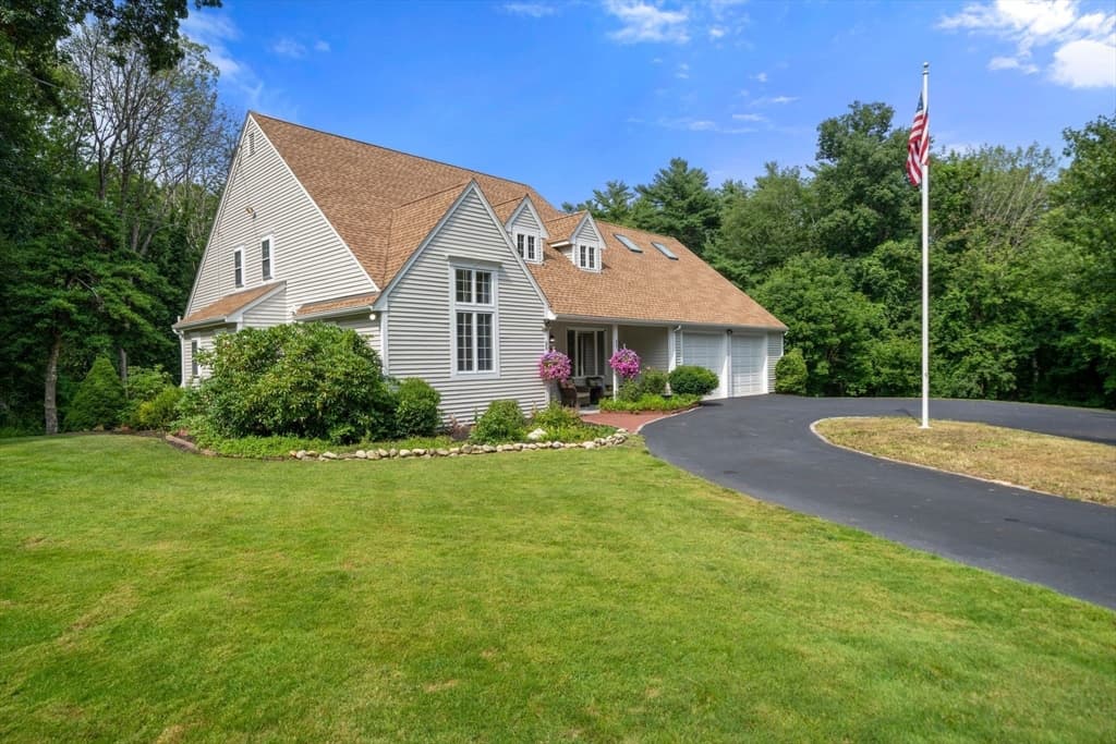 359 Holly Rd, Marshfield MA 02050 photo 2