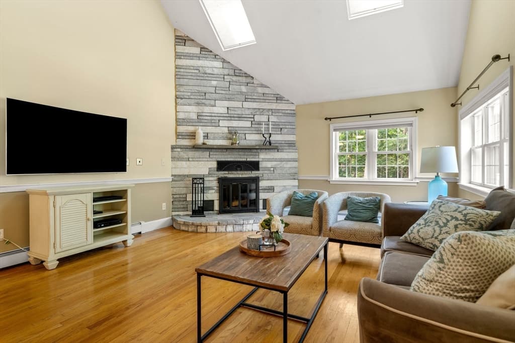 359 Holly Rd, Marshfield MA 02050 photo 5