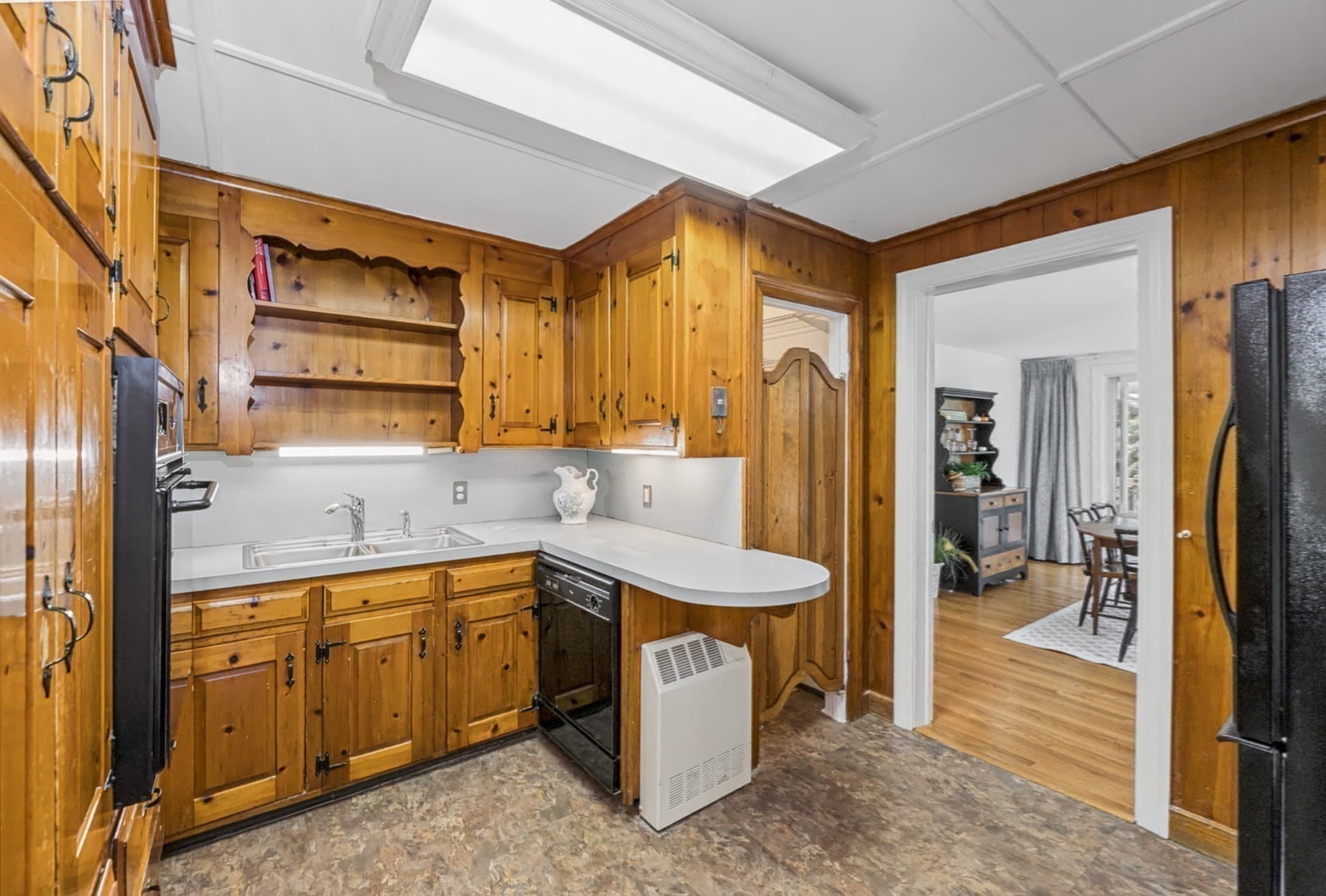 Single Family Residence at 6 Edmond St, Haverhill MA 01835, Haverhill, photo 12 of 31