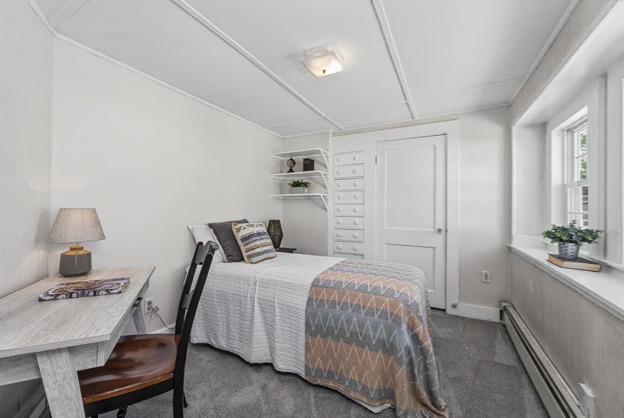 Single Family Residence at 6 Edmond St, Haverhill MA 01835, Haverhill, photo 14 of 31