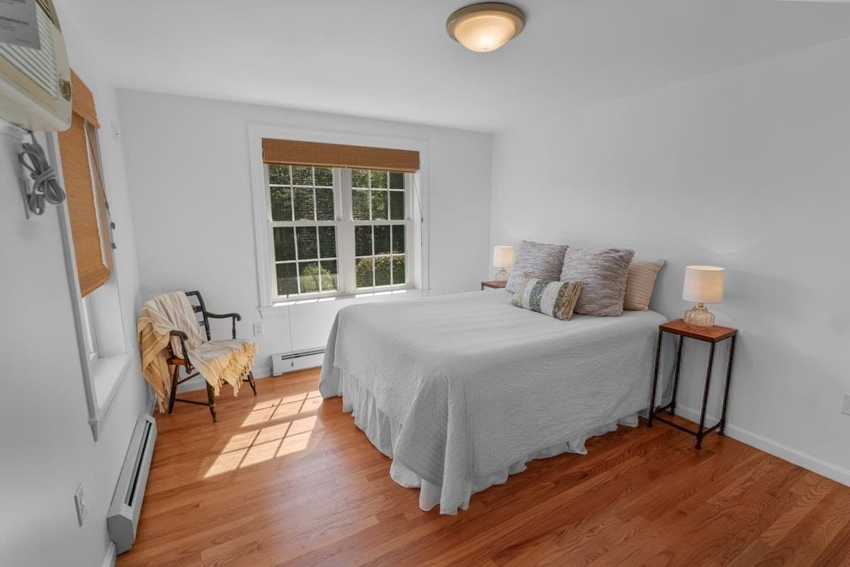 Single Family Residence at 6 Edmond St, Haverhill MA 01835, Haverhill, photo 8 of 31