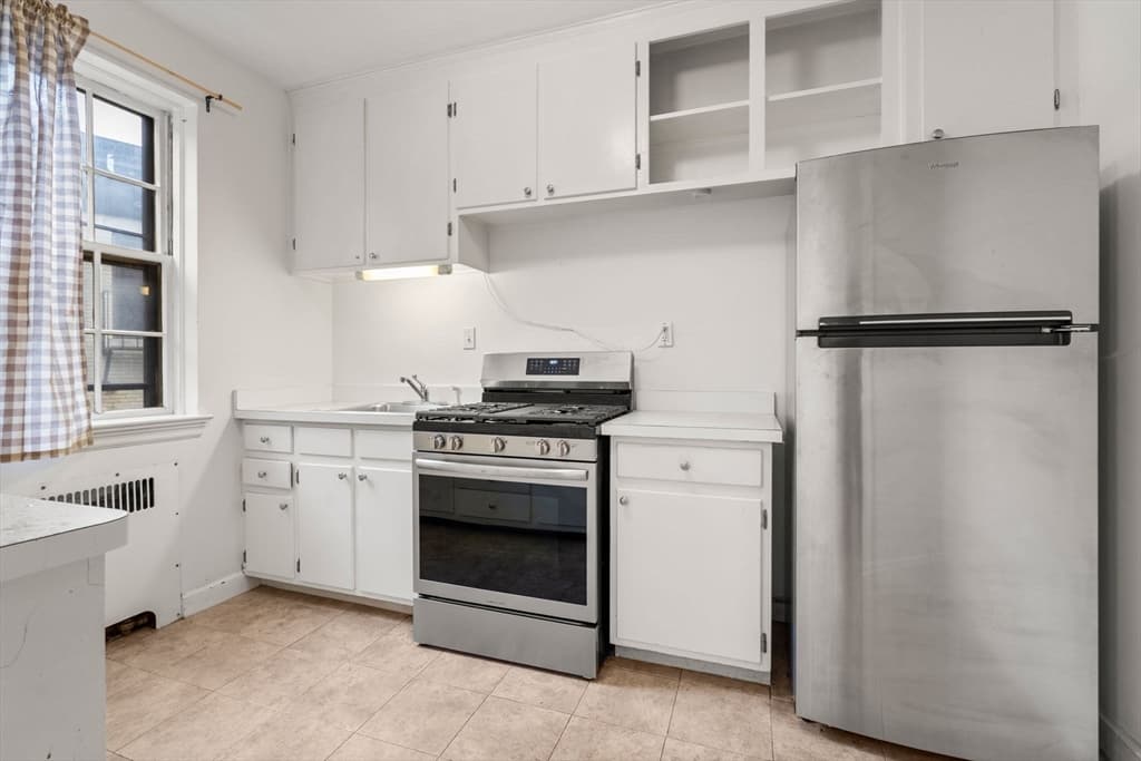 1490 Beacon St # 3, Brookline MA 02446 photo 8