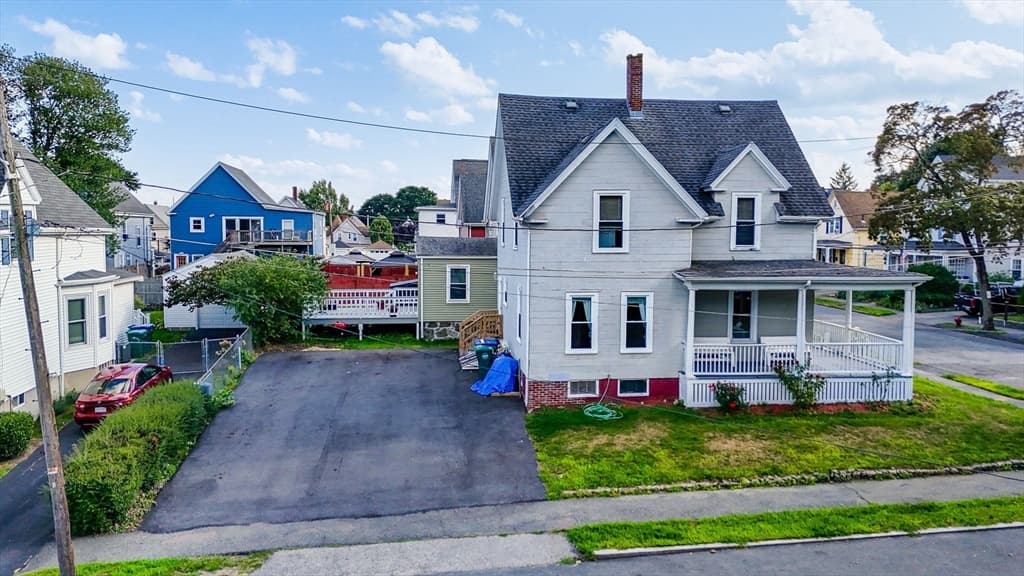 77 Verona St, Lynn MA 01904 photo 2